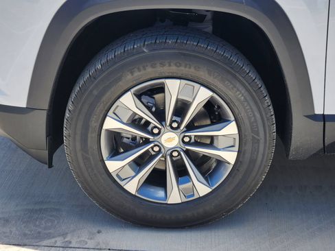 New 2027 Chevrolet Equinox LT FWD image 11