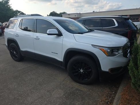 Used 2018 GMC Acadia SLT FWD image 1