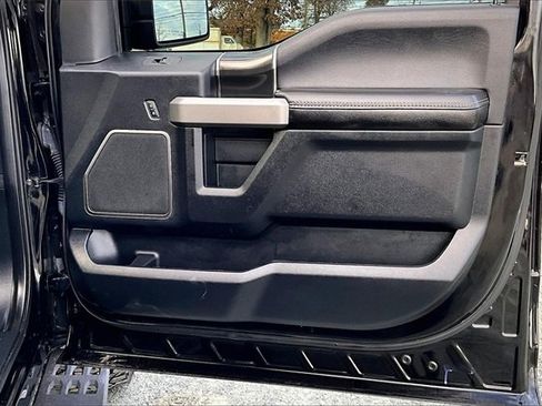 Used 2019 Ford F150 Raptor w/ Equipment Group 802A Luxury image 21