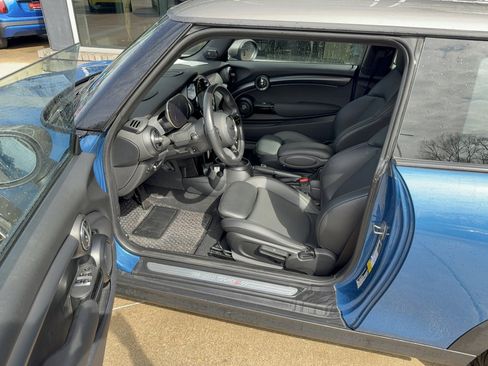 Used 2022 MINI Cooper S image 5