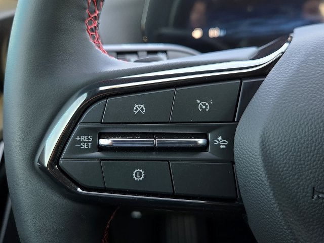 Used 2026 Chevrolet Equinox RS w/ Convenience Package III FWD image 19