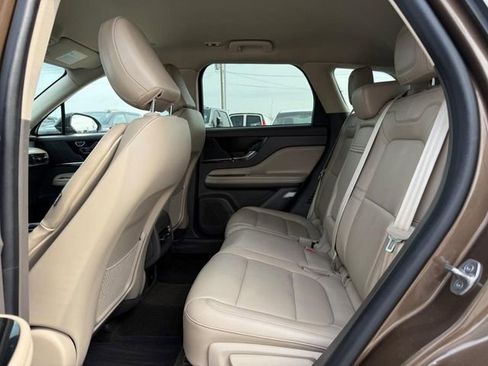 Used 2022 Lincoln Corsair FWD image 10