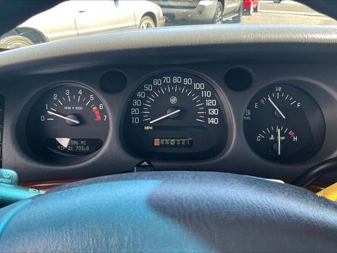 Used 2003 Buick Le Sabre Custom w/ Best Seller Package FWD image 13