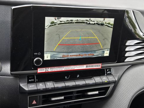 Used 2026 Toyota Camry SE FWD image 14