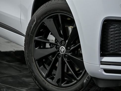 Used 2025 Jaguar F-PACE R-Dynamic S AWD/4WD image 3