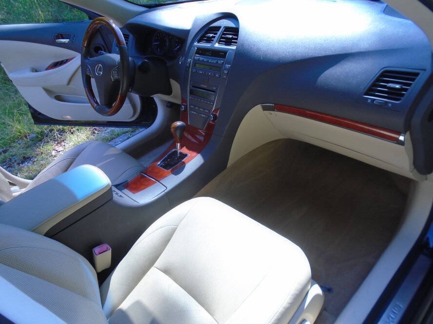 Used 2010 Lexus ES 350 w/ Preferred Accessory Package FWD image 23