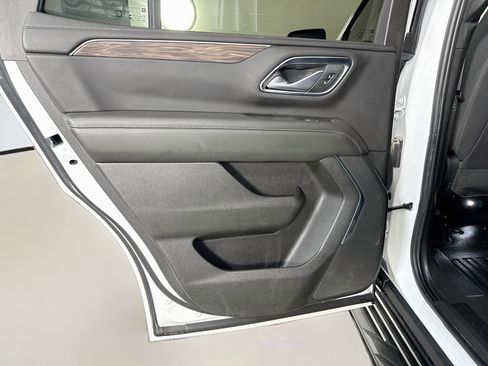Used 2022 Chevrolet Tahoe 2WD w/ Remote Keyless Entry Package image 26