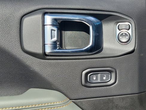 New 2025 Jeep Gladiator Mojave w/ Steel Bumper Group image 20