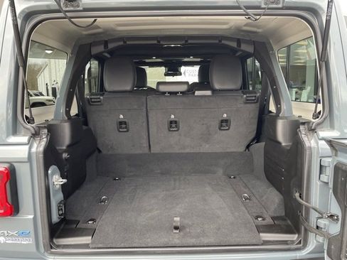 Used 2024 Jeep Wrangler Unlimited Sahara w/ Safety Group image 29