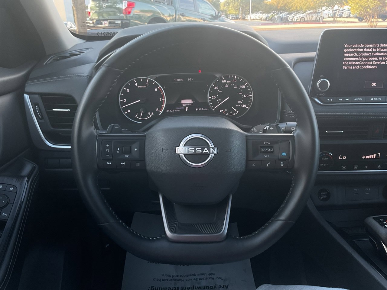Used 2025 Nissan Rogue SV FWD image 31