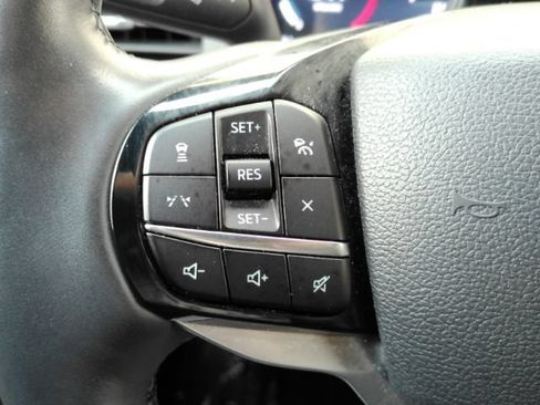 Used 2025 Ford Explorer Platinum w/ LUX Leather Package AWD/4WD image 40