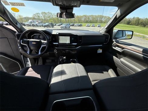 New 2025 Chevrolet Silverado 1500 LT w/ Z71 Off-Road Package image 21
