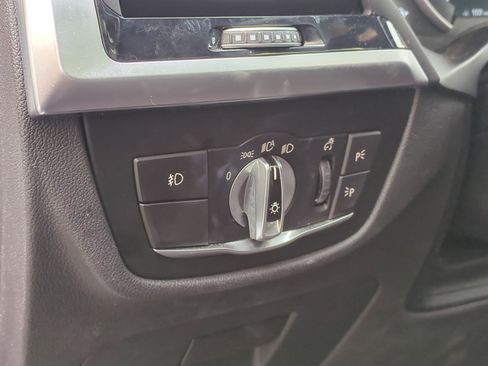 Used 2019 BMW X3 xDrive30i w/ Premium Package image 17