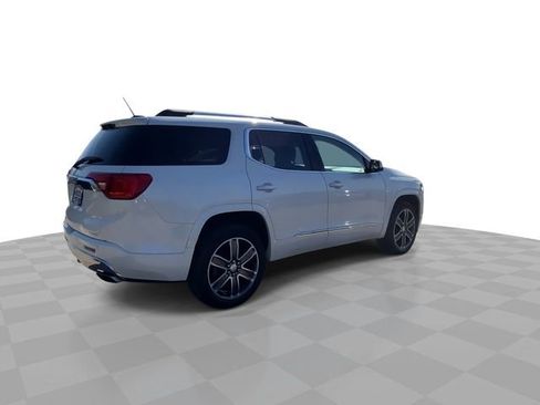 Used 2019 GMC Acadia Denali AWD/4WD image 2