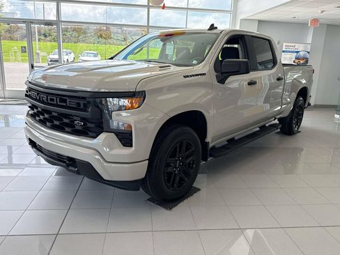 New 2026 Chevrolet Silverado 1500 Custom w/ LPO, Dark Essentials Package AWD/4WD image 15