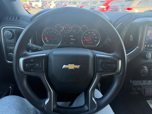 Used 2021 Chevrolet Silverado 1500 LT w/ Bed Protection Package RWD image 16