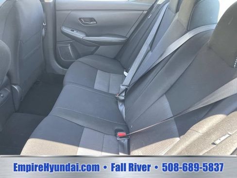 Used 2024 Nissan Sentra SV FWD image 15