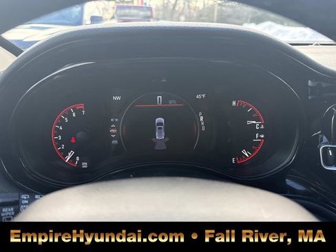 Used 2021 Dodge Durango SXT image 31