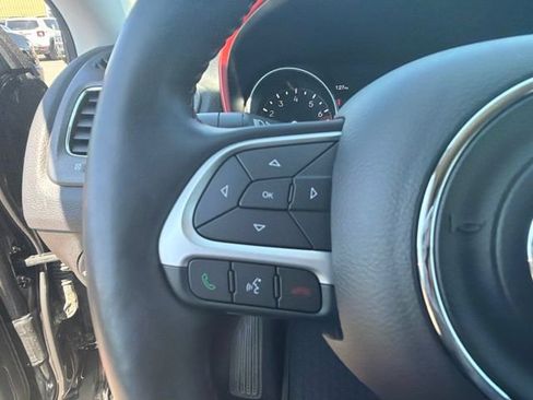 Used 2017 Jeep Compass Trailhawk w/ Leather Interior Group AWD/4WD image 22