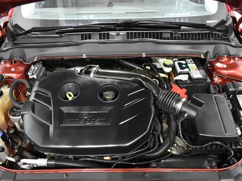 Used 2016 Ford Fusion Titanium FWD image 34