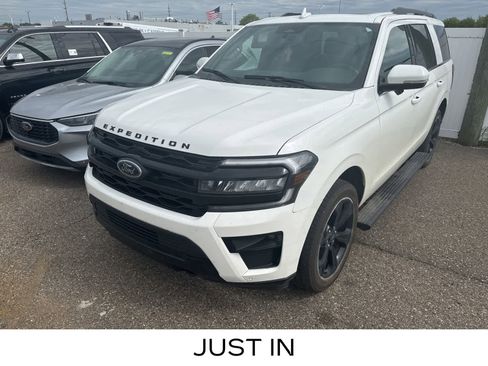 Used 2023 Ford Expedition Limited AWD/4WD image 1