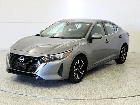 Used 2024 Nissan Sentra SV FWD image 3