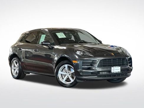 Used 2021 Porsche Macan image 2