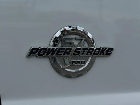 Used 2015 Ford F250 XLT AWD/4WD image 12