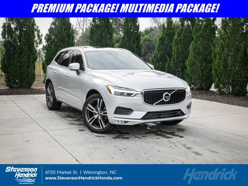 Used 2019 Volvo XC60 T5 Momentum w/ Multimedia Package image 1