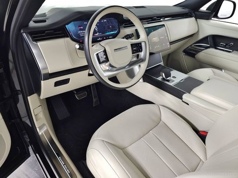 Used 2024 Land Rover Range Rover SE AWD/4WD image 17