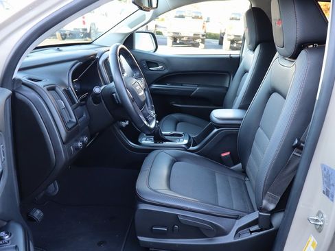 Used 2022 GMC Canyon AT4 w/ Trailering Package image 3