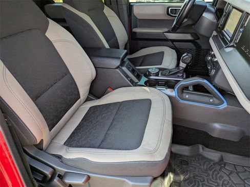 Used 2022 Ford Bronco Wildtrak image 20