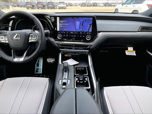 New 2026 Lexus TX 500h F SPORT Performance Premium image 5