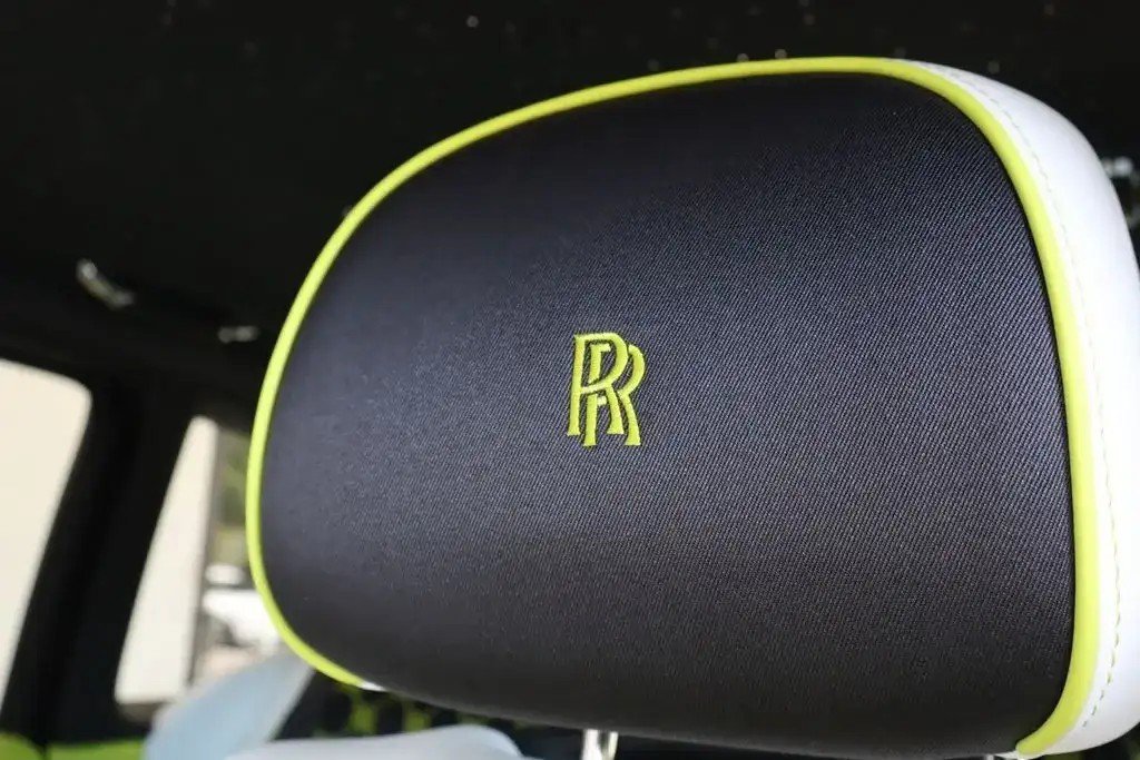 New 2027 Rolls-Royce Cullinan Black Badge AWD/4WD image 21