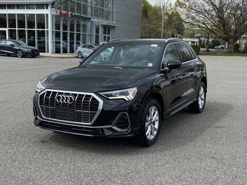 Used 2025 Audi Q3 2.0T Premium w/ Convenience Package AWD/4WD image 8