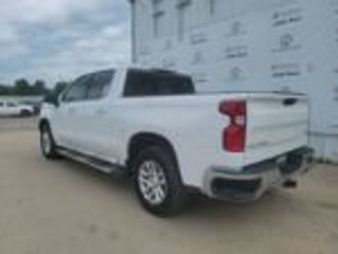 Used 2025 Chevrolet Silverado 1500 LTZ w/ Z71 Off-Road Package AWD/4WD image 3
