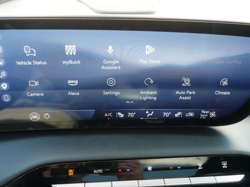 Certified 2025 Buick Enclave Avenir w/ Super Cruise Package AWD/4WD image 30