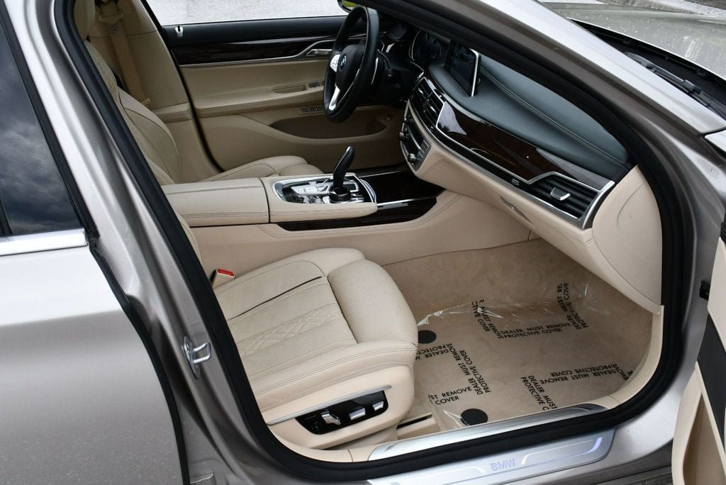 Used 2016 BMW 750i xDrive AWD/4WD image 50