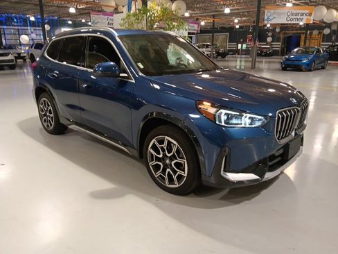 Used 2025 BMW X1 xDrive28i w/ Technology Package AWD/4WD image 1