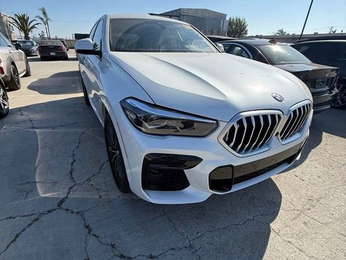 Used 2023 BMW X6 xDrive40i w/ M Sport Package image 3
