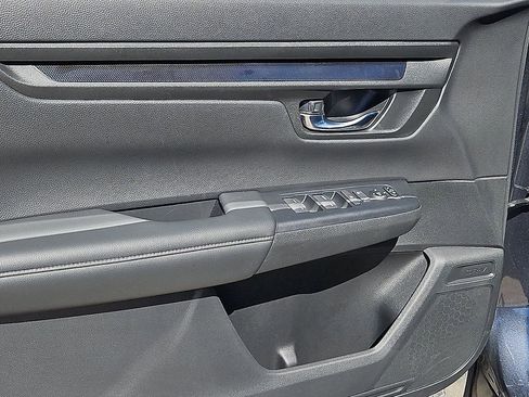 Used 2025 Honda CR-V LX image 20