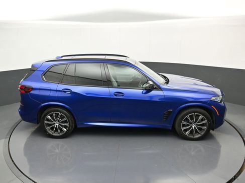 Used 2025 BMW X5 M60i image 40