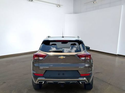 Used 2022 Chevrolet TrailBlazer ACTIV w/ Sun and Liftgate Package AWD/4WD image 8
