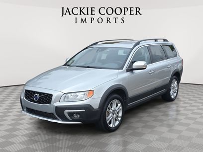 Used 2016 Volvo XC70 T5 Premier w/ Proximity Package