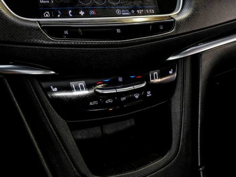 Used 2021 Cadillac XT6 Luxury FWD image 34