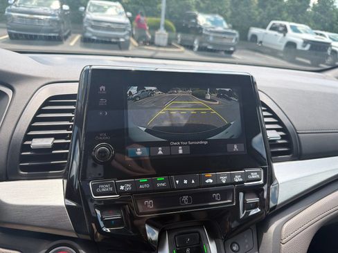 Used 2019 Honda Odyssey EX-L image 17