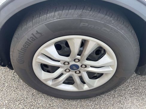 Used 2021 Ford Escape S image 9