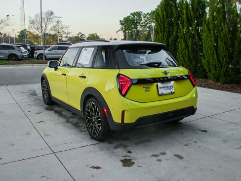 Used 2025 MINI Cooper S image 8