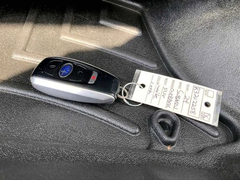 Used 2024 Subaru Outback Limited AWD/4WD image 14