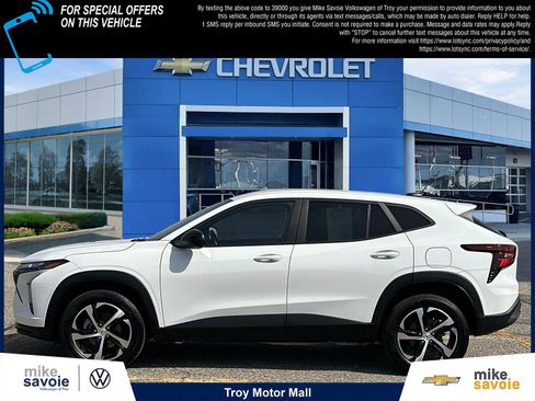 Certified 2024 Chevrolet Trax RS w/ Driver Confidence Package FWD image 2